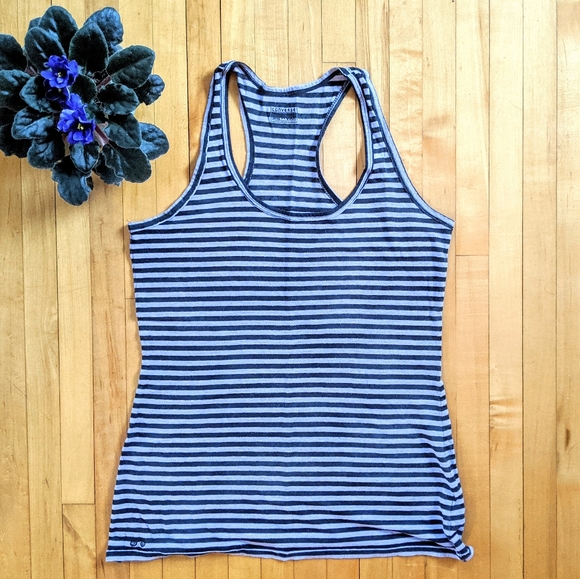 donating soon! 👋 converse one star striped racerback tank top - Picture 1 of 2